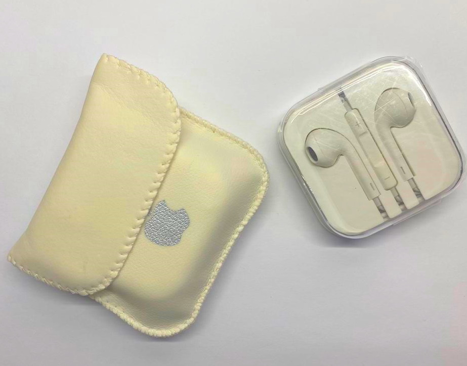 Проводные наушники iPhone (Jack 3.5mm) в чехле